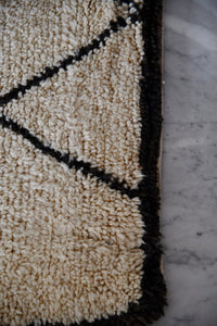 Beni Ouarain Rug B02